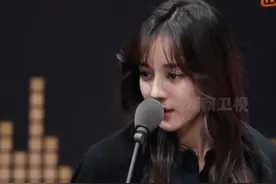 #湖南卫视连发20条迪丽热巴 
#迪丽热巴  配音《哈姆雷特》，声音里的戏中戏，听着真过瘾！
#湖南卫视考古迪丽热巴视频封面