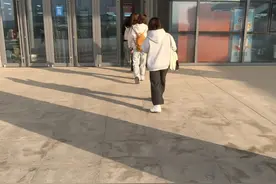 一镜到底之图书馆有多大 #石家庄信息工程职业学院 #图书馆视频封面