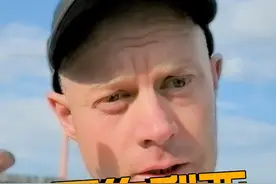 西伯利亚乡村生活 阿列克谢和家人么们一起种土豆视频封面