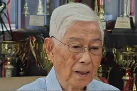 教育学家顾明远寄语广大教师，将学生们培养成为有祖国情怀、真实本领、勇于担当的一代新人。 #带我追光的好老师  #想对老师说视频封面