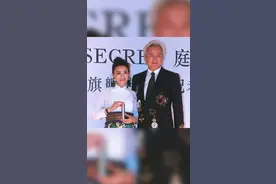 【暗访张庭林瑞阳夫妇公司总部】近日，张庭夫妇旗下公司涉嫌传销被查，记者实地探访了“TST庭秘密”品牌所属上海达尔威总部。