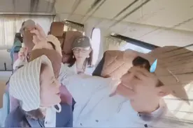 张晚意get导游新乐趣，就爱逗大家玩呢～#张晚意#花儿与少年