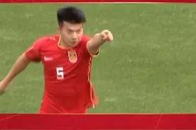 进球啦！艾菲尔丁舍身拼角球，刘浩帆头球破门国足U20梦幻开局！#刘浩帆头球破门 #U20国足vs日本U20 #U20亚洲杯 #dou来足球季 #国足视频封面