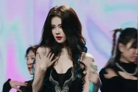 白鹿生日演唱会，劲歌热舞嗨翻全场！