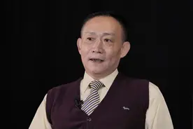 卢麒元：莫名其妙的通缩，资产被严重低估，年底的钱回来会怎样