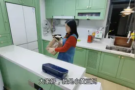 收到爸妈从老家寄来的快递,里面装满了爱与牵挂,都是儿时的味道！视频封面