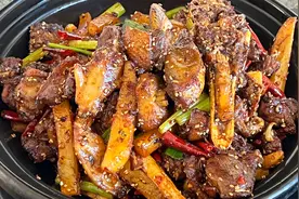 原来干锅鸭要这样做才好吃，出锅干香入味，学会可以在家露一手