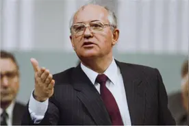 苏联解体15年后，戈尔巴乔夫告诫中国一句话，究竟有何用意？图片