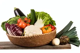 吃蔬菜五颜六色才是对的！图片