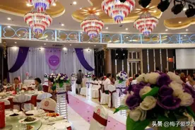 广东外甥女举办婚宴，上海舅舅随礼8888元，看到酒席直呼：太豪横图片