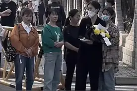 孩子车祸离世，妈妈不堪悲痛坠亡，生前职业被曝，是妥妥的白富美图片