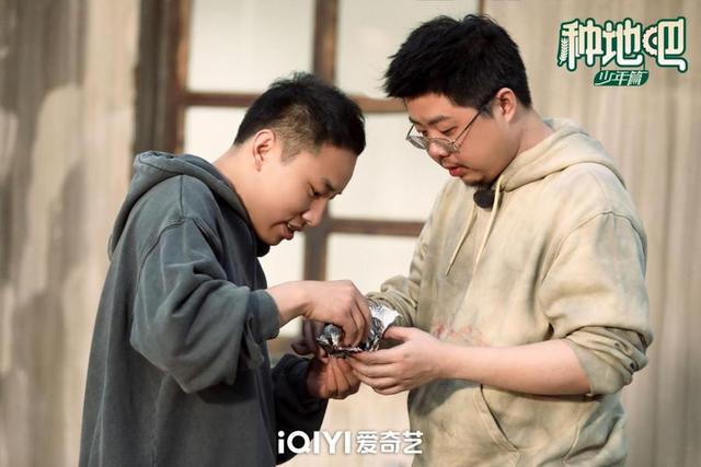 《种地吧》呼兰徐志胜差点花钱成乙方 全员搬运4000盆玫瑰