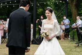 姐弟恋也无年龄差？41岁张娜拉这样保持“无龄感”图片