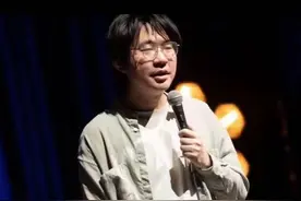 无知！拿人民子弟兵玩梗，是谁给他的勇气？图片