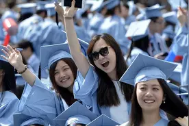 2023中国留学白皮书：海归较国内毕业生薪资更高，近4成起薪过万图片