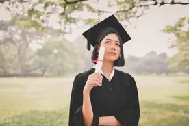从尹烨到陈春花，学历真的那么重要吗？图片