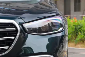 2022款进口奔驰S400L，长5290配15个喇叭，2.5T313马力，7.8个油图片