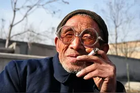 七旬大爷连续半年骂跑20个保姆，揭开背后真相后，让人心酸图片