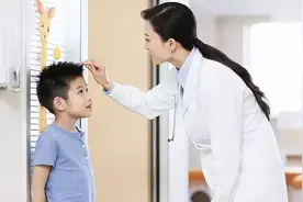 孩子出现以下信号，说明到了身高猛涨期，家长把握住机会图片