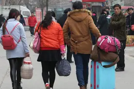 五一未到，农民工提前返乡，明知“隔离”还回村，为何如此？图片