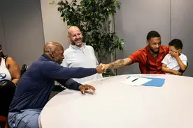 利拉德的6000万年薪拿得一点都不寒碜，因为奖励的不仅仅是忠诚图片