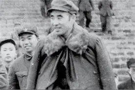 1950年，上将黄永胜从香港回来后，对林总说：香港比不上广州图片