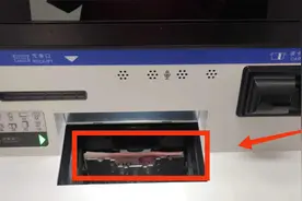 你会使用ATM机取现金吗？如何使用银行机器自助取款？图片