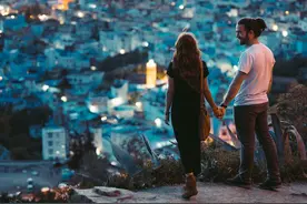 男友对我好冷淡，不在乎我，却也不分手，怎么办？图片