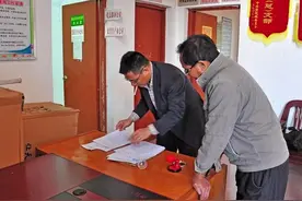 农民贷款不再难，今天农业银行到村追着要村民贷款图片