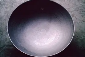 新买的铁锅别马上使用，教你正确开锅方法，久用不粘锅也不生锈图片