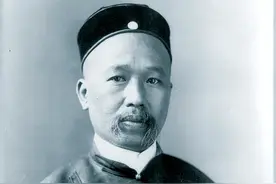 章太炎送了一副对联祝贺康有为70大寿，把康有为活活气死了图片