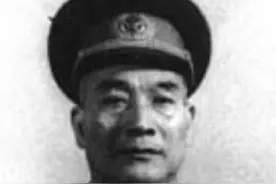 1950年，少将跨枪闯入中南海被拦，毛主席：他带刀子进来都可以图片