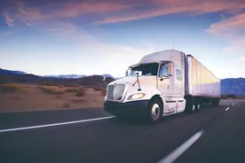 挂车/拖车/汽车列车/卡车/货车，一分钟教你区分清楚图片