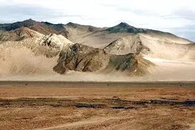 地形的形状，对半封闭盆地潮汐传播和放大，带来的重要影响图片