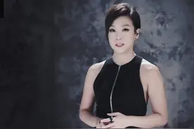 林忆莲V陈慧娴，初中同学+港乐双后，十项数据比拼，谁地位更高？图片