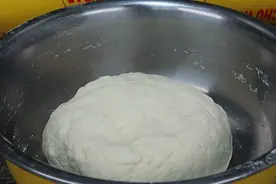 蒸包子，直接上锅蒸是大错，包子店老板教你诀窍，松软好吃不塌陷图片