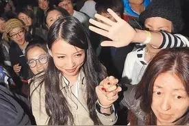 李靓蕾发长文：催生，冷暴力，出轨，原来所有的爆料都是真的图片