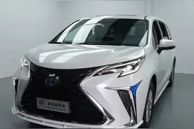 丐版的塞纳改完可以号称小号“雷尔法”比起顶配这改得怎么样？图片