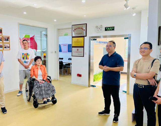 湖南省财政厅社保处人员赴湖南李丽心灵教育中心调研