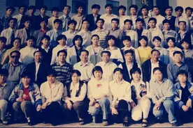 高中班长当年寄宿我家，见完如今升官发财的他，我删除了联系方式图片