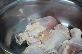 鸡腿怎么做才好吃？这做法好多人不懂，软烂入味，比油炸健康多了图片