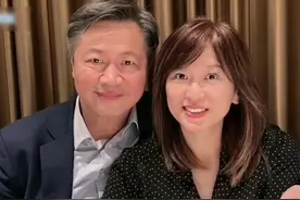 周玉琴甜蜜讲述她和赖岳谦老师的爱情故事：赖老师追女神的教科书图片