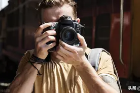 摄影师是一种很苦逼的职业，吃的是草，但挤出来的却是奶图片