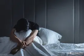 半夜1-3点醒？多是肝血不足，3味药泡水，养肝补血，安神助睡眠图片