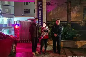 女子受闺蜜邀请，带6个月大的儿子去做客，没想到闺蜜不地道，直接将孩子拐跑。图片