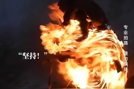 《水门桥》为效果火烧真人！吴京被钢管碎石砸脸，获外国演员怒赞图片