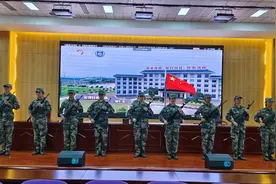 激扬青春 爱我国防——2023年山东省青岛市学生军事训练营开训图片