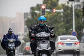 明确了！8月起，电动车又迎来新消息，涉及上牌、禁行、售卖图片