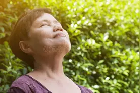 呼吸功能的锻炼方法图片