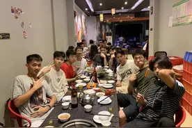 公务员“禁酒令”升级，两类人面临“最严”要求，节假日也被限制图片